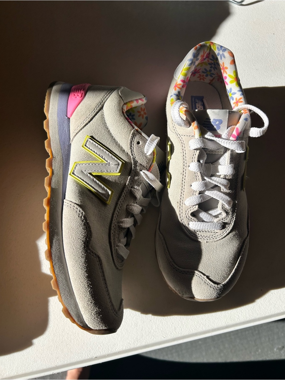 New Balance Gray Sneakers with Neon Yellow Logo and Pink Heel like new